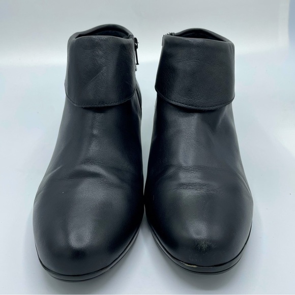 Munro American Grace Booties - Picture 2 of 7